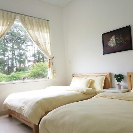 Strawberry Hotel Dalat Da Lat Exterior foto