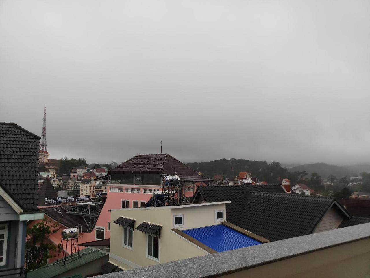 Strawberry Hotel Dalat Da Lat Exterior foto
